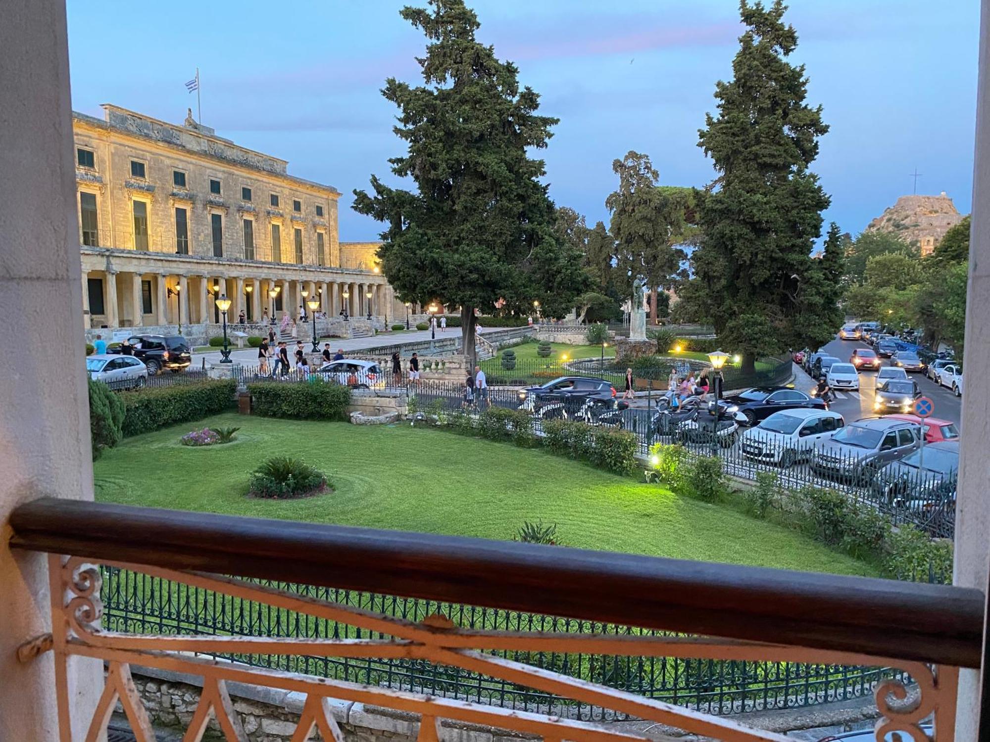Palazzo Luxury Suite - View To Liston Square & Old Fortress Of Corfu Old Town Ngoại thất bức ảnh